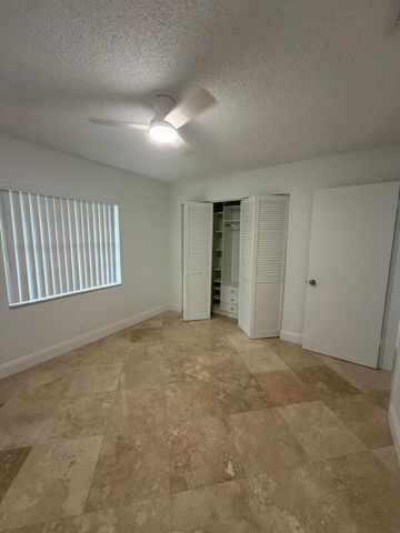 9209 Southampton Place, Boca Raton, FL 33434