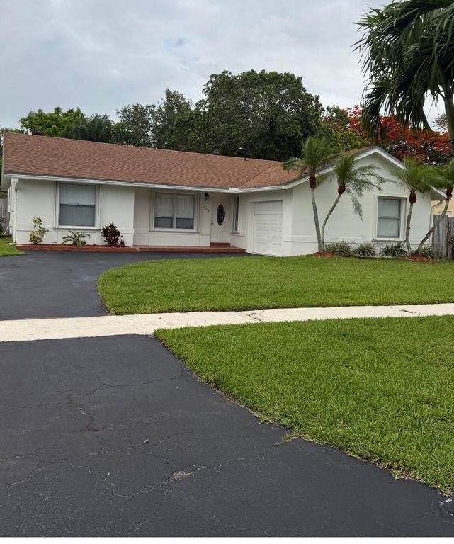 9209 Southampton Place, Boca Raton, FL 33434