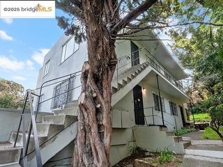 3562 Seminary Ave, Oakland, CA 94605