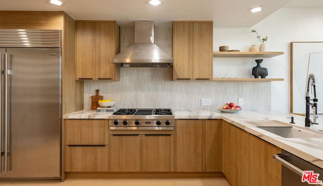 10430 Wilshire Boulevard 802, Los Angeles, CA 90024