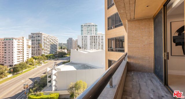 10430 Wilshire Boulevard 802, Los Angeles, CA 90024