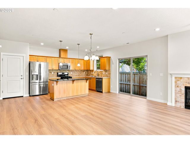 29241 Sw ORLEANS Ave, Wilsonville, OR 97070
