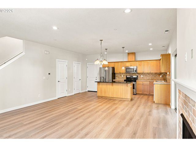 29241 Sw ORLEANS Ave, Wilsonville, OR 97070