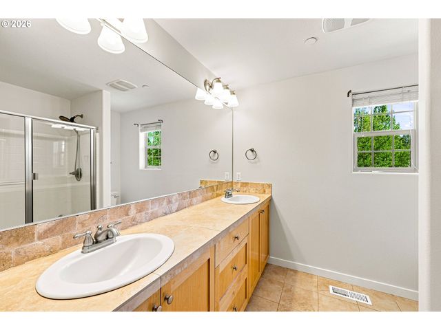 29241 Sw ORLEANS Ave, Wilsonville, OR 97070
