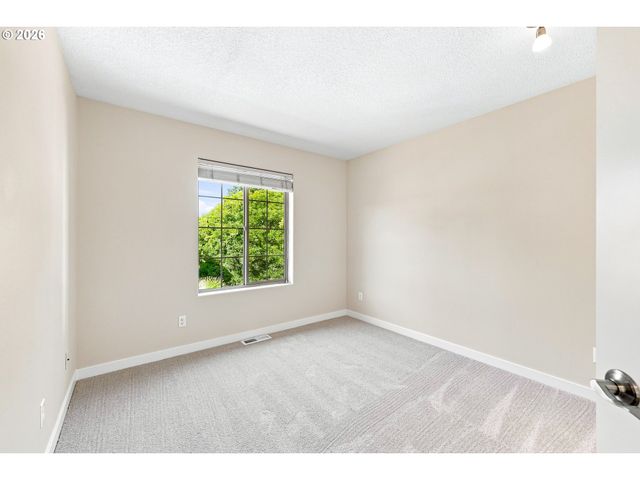 29241 Sw ORLEANS Ave, Wilsonville, OR 97070