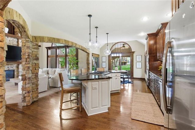 26132 W 108th Place, Olathe, KS 66061