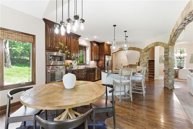 26132 W 108th Place, Olathe, KS 66061