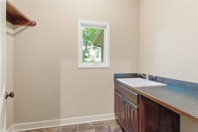 26132 W 108th Place, Olathe, KS 66061