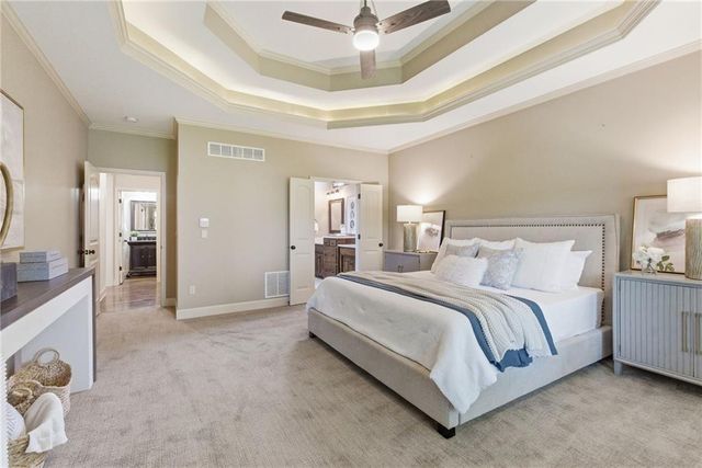 26132 W 108th Place, Olathe, KS 66061