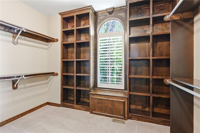 26132 W 108th Place, Olathe, KS 66061