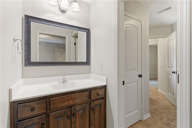 26132 W 108th Place, Olathe, KS 66061