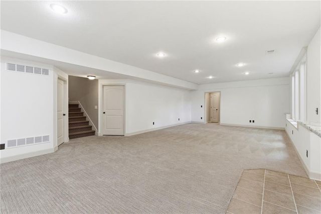 26132 W 108th Place, Olathe, KS 66061
