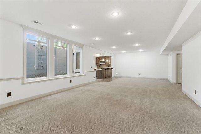 26132 W 108th Place, Olathe, KS 66061