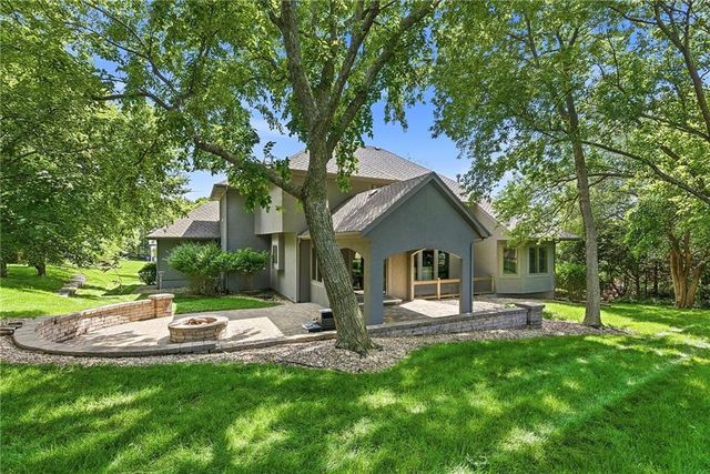26132 W 108th Place, Olathe, KS 66061