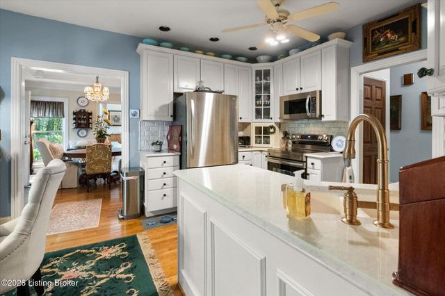 7101 Hickory Valley Rd, Jeffersontown, KY 40299