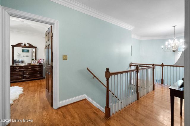 7101 Hickory Valley Rd, Jeffersontown, KY 40299