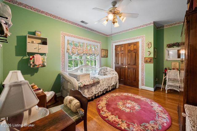 7101 Hickory Valley Rd, Jeffersontown, KY 40299