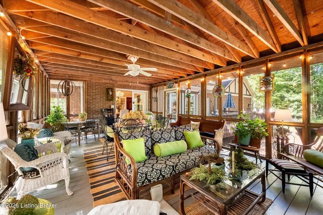 7101 Hickory Valley Rd, Jeffersontown, KY 40299