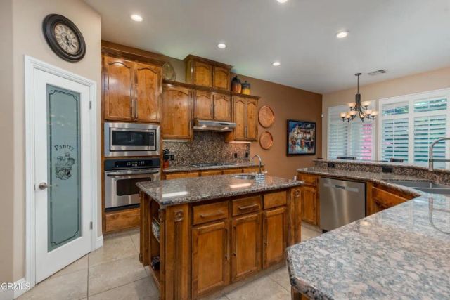 12413 Locksley Drive, Bakersfield, CA 93311