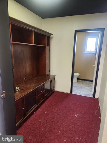 230 HOLMES RD, Holmes, PA 19043