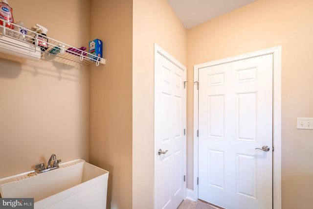 1710 STROUP CIR, Mechanicsburg, PA 17050