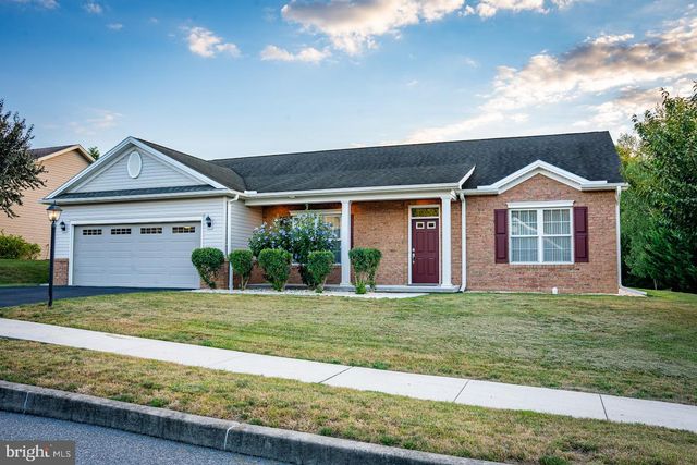 1710 STROUP CIR, Mechanicsburg, PA 17050