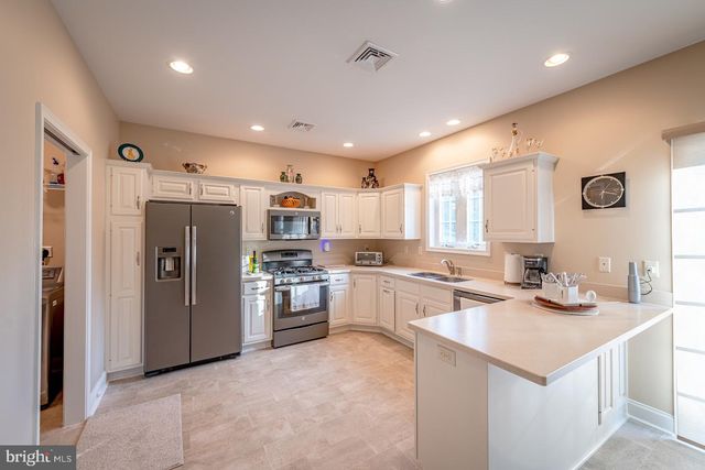 1710 STROUP CIR, Mechanicsburg, PA 17050