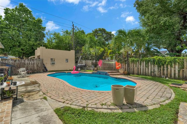 2204 SW 11th Terrace, Miami, FL 33135