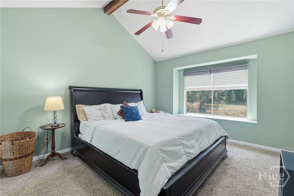 Image 19 of property listing at 4 E Deerwood Road, Savannah, GA 31410