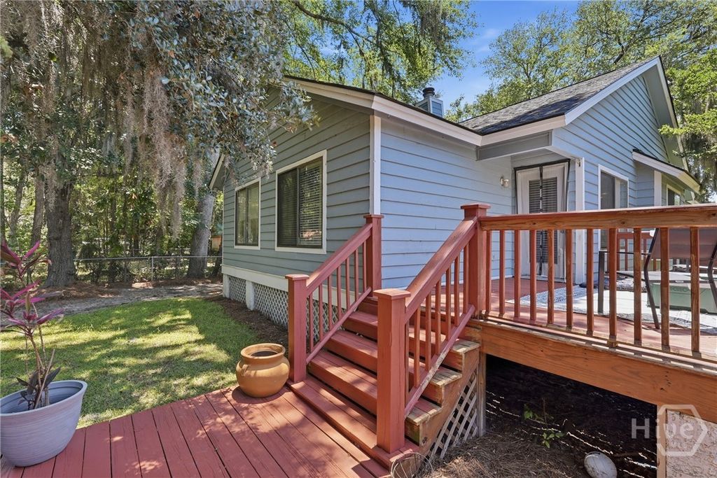 Image 31 of property listing at 4 E Deerwood Road, Savannah, GA 31410
