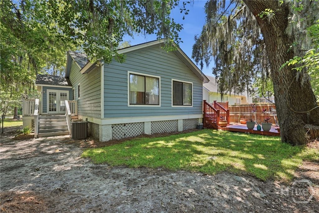 Image 34 of property listing at 4 E Deerwood Road, Savannah, GA 31410