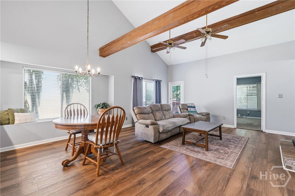 Image 8 of property listing at 4 E Deerwood Road, Savannah, GA 31410