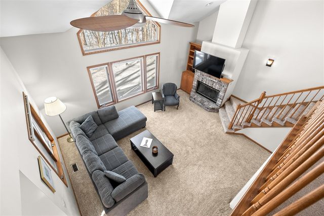 6147 Autumn Ridge, Richland, MI 49083