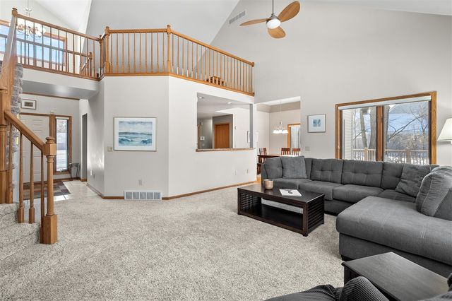 6147 Autumn Ridge, Richland, MI 49083