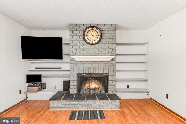 219 CEDAR LN, Colonial Beach, VA 22443