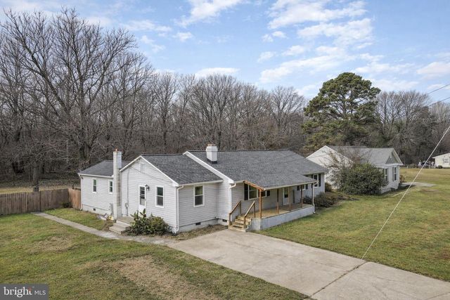 219 CEDAR LN, Colonial Beach, VA 22443