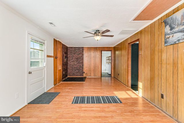 219 CEDAR LN, Colonial Beach, VA 22443