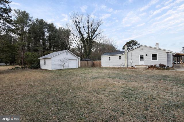 219 CEDAR LN, Colonial Beach, VA 22443