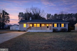 219 CEDAR LN, Colonial Beach, VA 22443