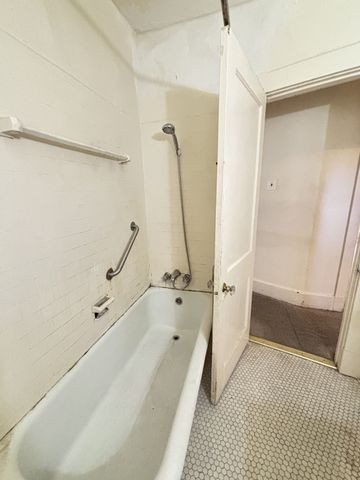5165 Coral STREET, Friendship Park, PA 15224