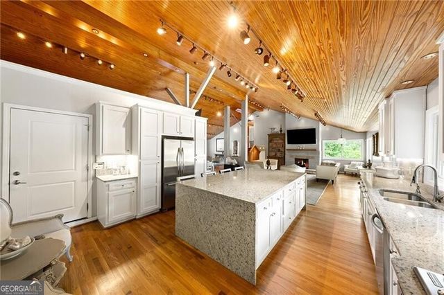 132 Laurel Drive NE, Atlanta, GA 30342