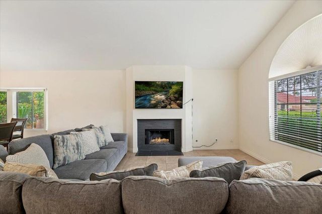 78600 Via Corrido, La Quinta, CA 92253