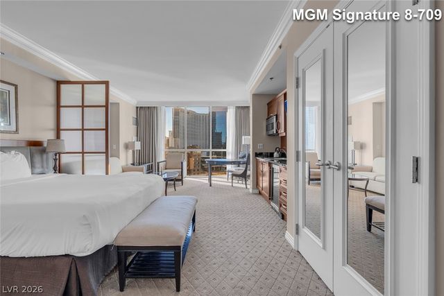 135 East Harmon Avenue 809, Las Vegas, NV 89109