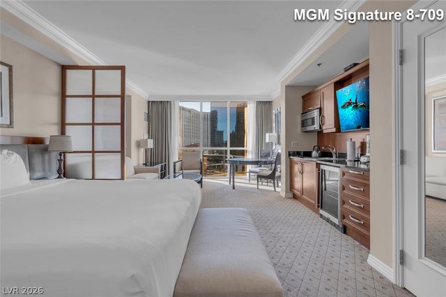 135 East Harmon Avenue 809, Las Vegas, NV 89109