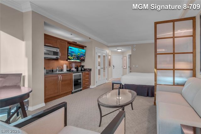 135 East Harmon Avenue 809, Las Vegas, NV 89109