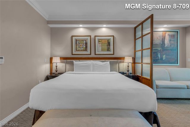 135 East Harmon Avenue 809, Las Vegas, NV 89109