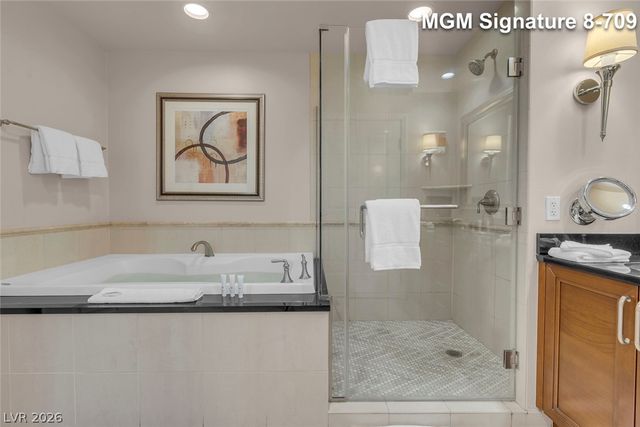 135 East Harmon Avenue 809, Las Vegas, NV 89109