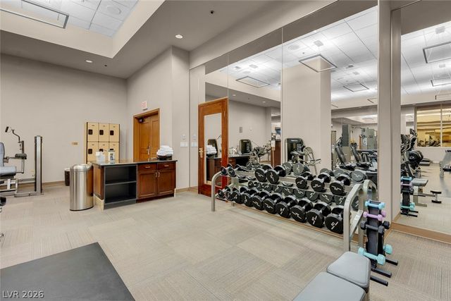 135 East Harmon Avenue 809, Las Vegas, NV 89109