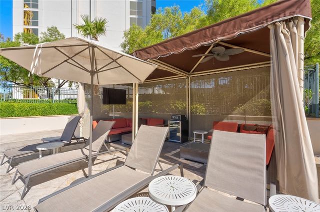 135 East Harmon Avenue 809, Las Vegas, NV 89109