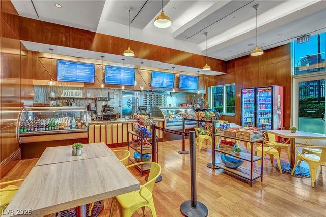 135 East Harmon Avenue 809, Las Vegas, NV 89109